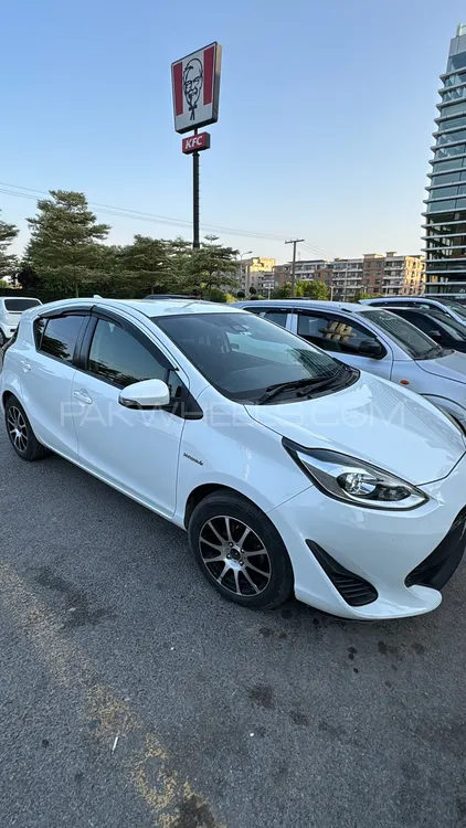 Toyota Aqua 2018 for Sale in Islamabad Image-1