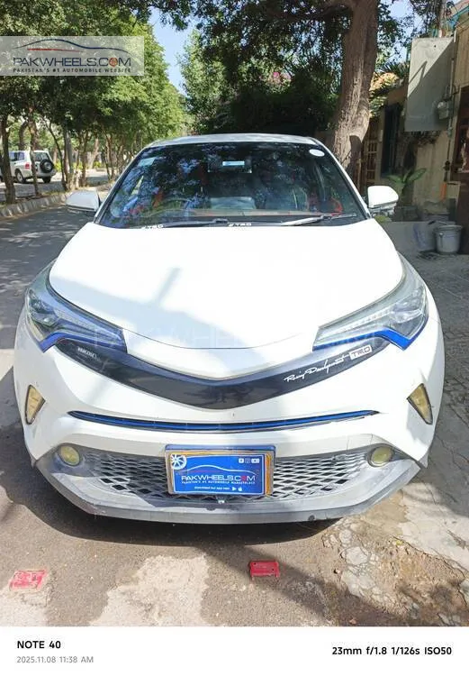 Toyota C-HR 2017 for Sale in Karachi Image-1