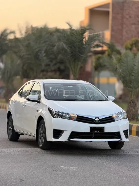 Toyota Corolla 2017 for Sale in Faisalabad Image-1