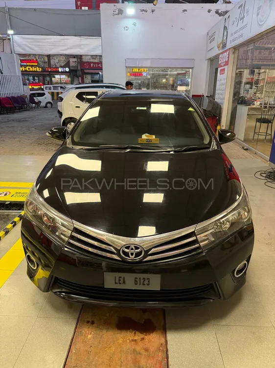 Toyota Corolla 2016 for Sale in Lahore Image-1