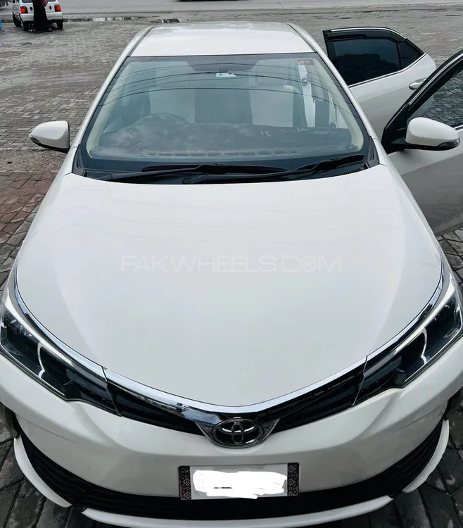 Toyota Corolla 2017 for Sale in Islamabad Image-1