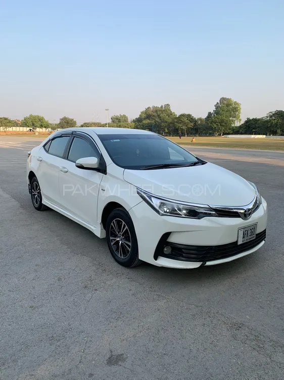 Toyota Corolla 2017 for Sale in Islamabad Image-1