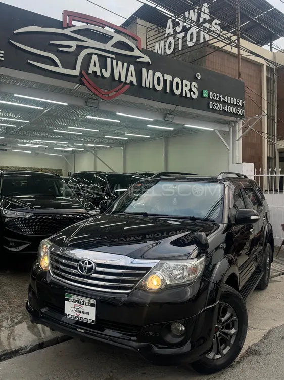 Toyota Fortuner 2015 for Sale in Lahore Image-1