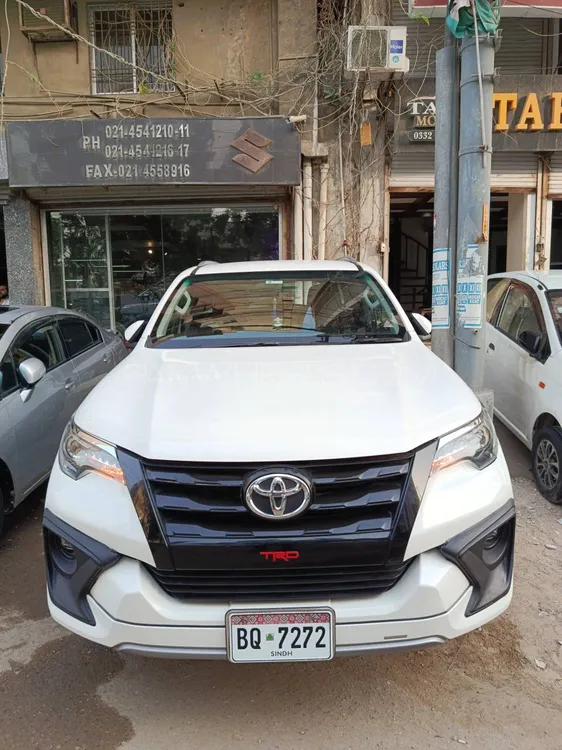 Toyota Fortuner 2020 for Sale in Karachi Image-1