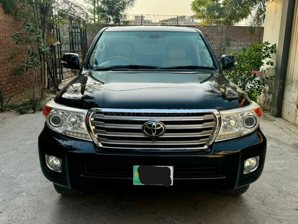 Toyota Land Cruiser 2014 for Sale in Islamabad Image-1