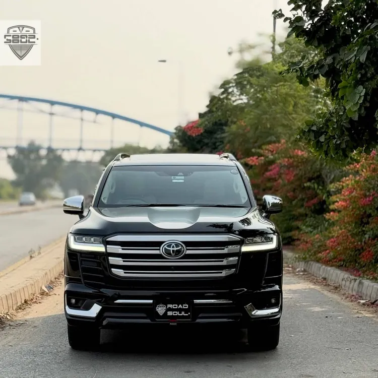 ٹویوٹا لینڈ کروزر 2023 for Sale in لاہور Image-1