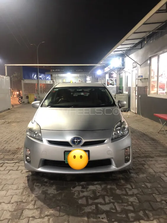 Toyota Prius 2015 for Sale in Sialkot Image-1
