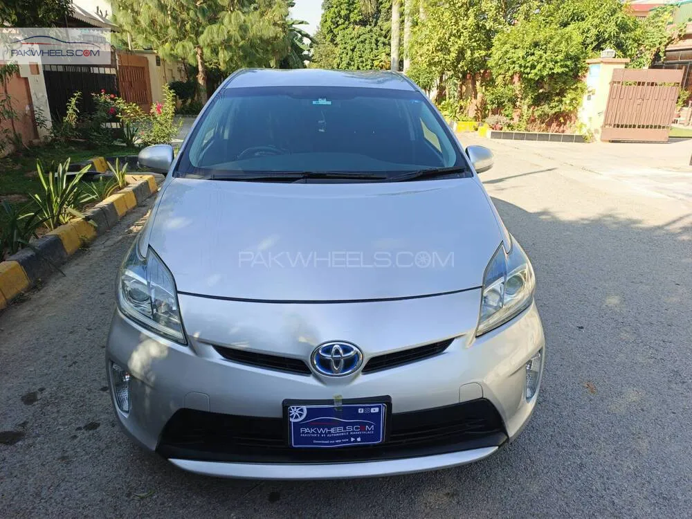 Toyota Prius 2015 for Sale in Rawalpindi Image-1