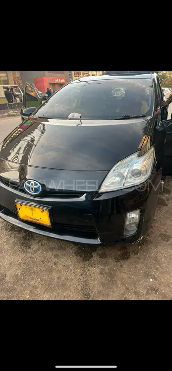 Toyota Prius 2011 for Sale in Karachi Image-1