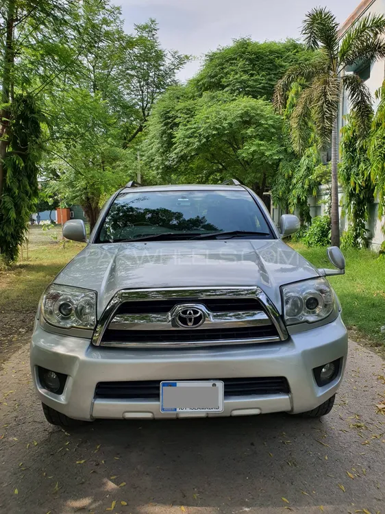 Toyota Surf 2009 for Sale in Lahore Image-1