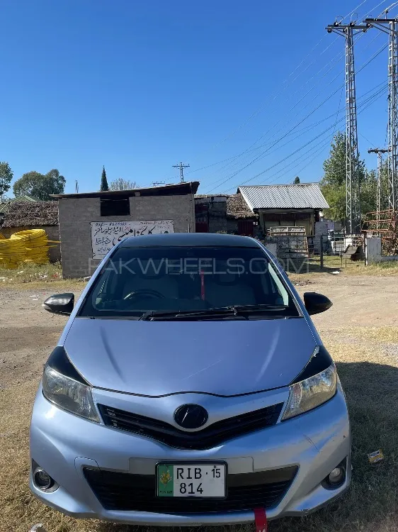 Toyota Vitz 2012 for Sale in Mansehra Image-1