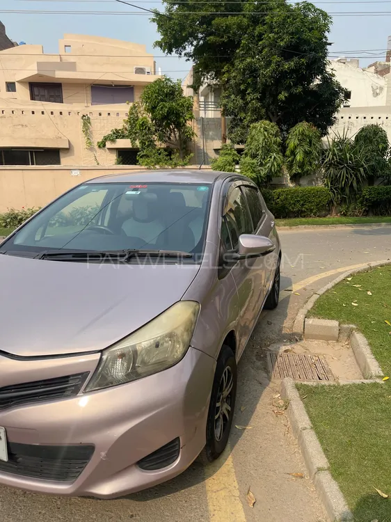 Toyota Vitz 2011 for Sale in Lahore Image-1