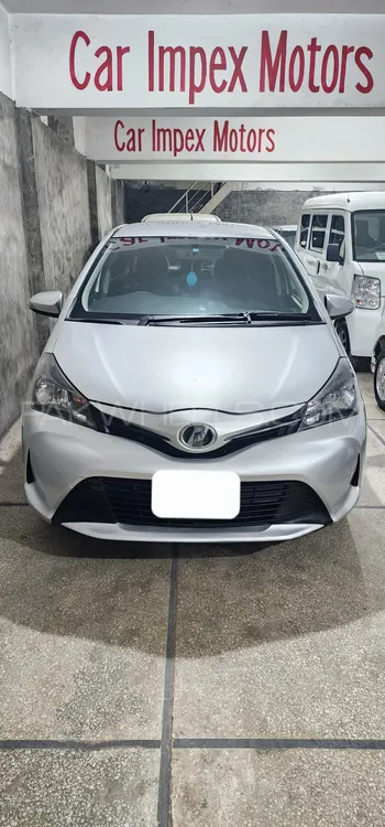 Toyota Vitz 2016 for Sale in Lahore Image-1
