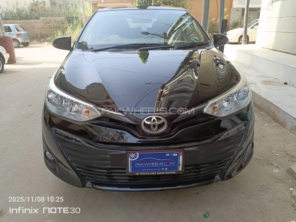 Toyota Yaris Sedan 2021 for Sale in Karachi Image-1