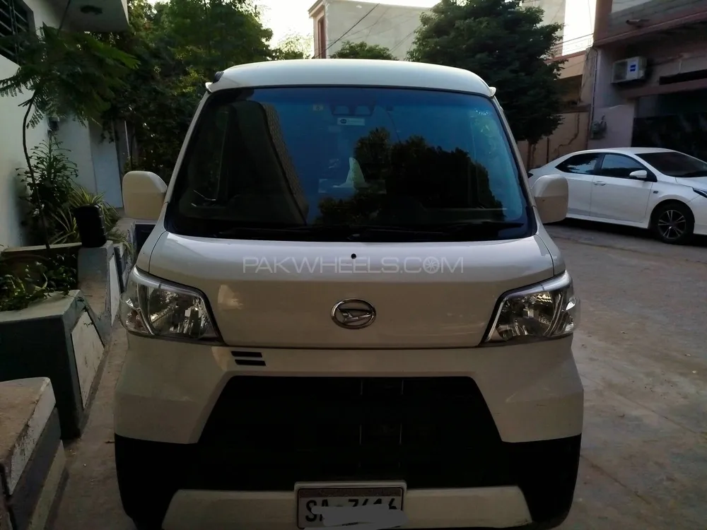 Daihatsu Hijet 2018 for Sale in Karachi Image-1