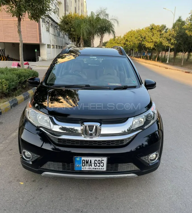 Honda BR-V 2017 for Sale in Islamabad Image-1