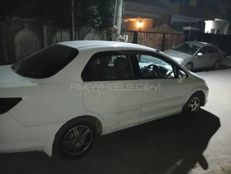 Honda City 2004 for Sale in Lahore Image-1