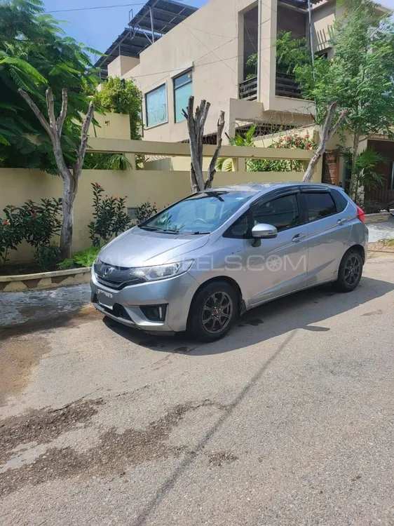 Honda Fit 2015 for Sale in Karachi Image-1