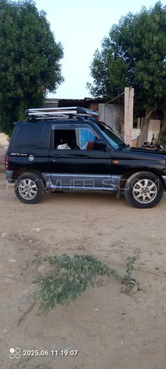 Mitsubishi Pajero Mini 2007 for Sale in Karachi Image-1