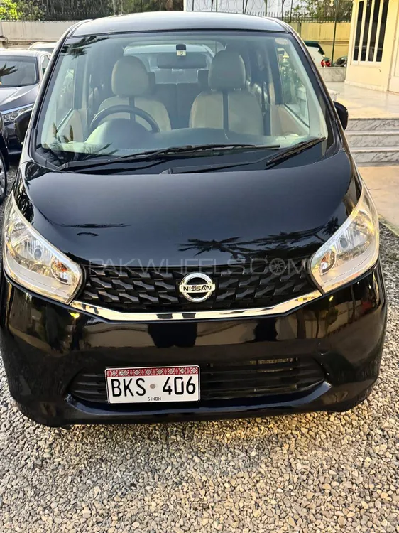 Nissan Dayz 2015 for Sale in Karachi Image-1