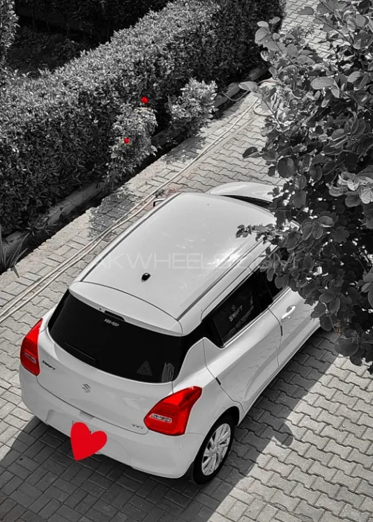 Suzuki Swift 2024 for Sale in Dunia Pur Image-1