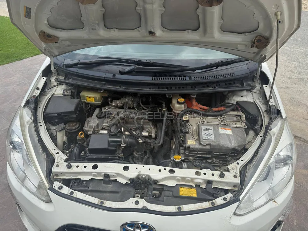 Toyota Aqua 2015 for Sale in Multan Image-1