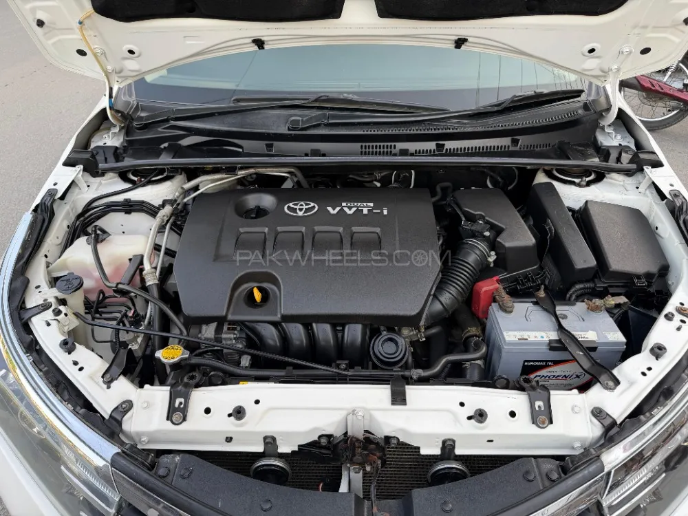 Toyota Corolla 2017 for Sale in Lahore Image-1