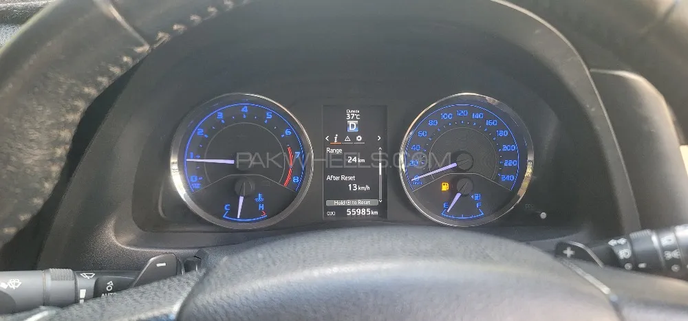 Toyota Corolla 2018 for Sale in Karachi Image-1