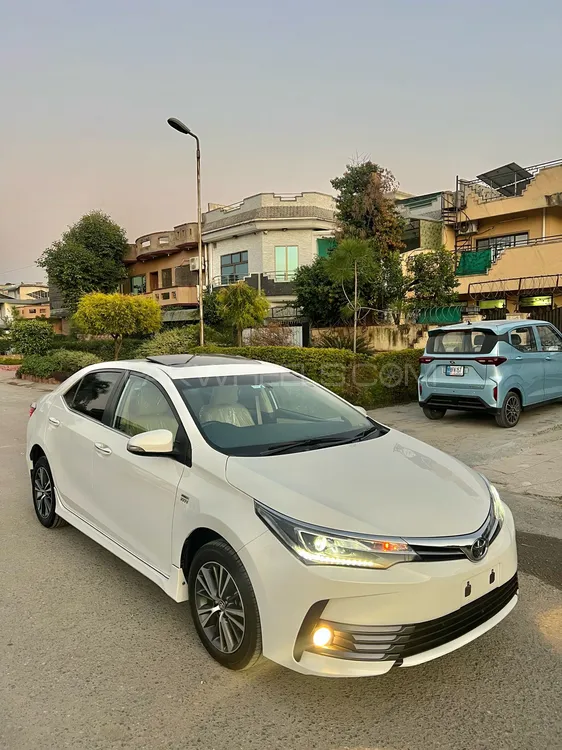 Toyota Corolla 2018 for Sale in Islamabad Image-1