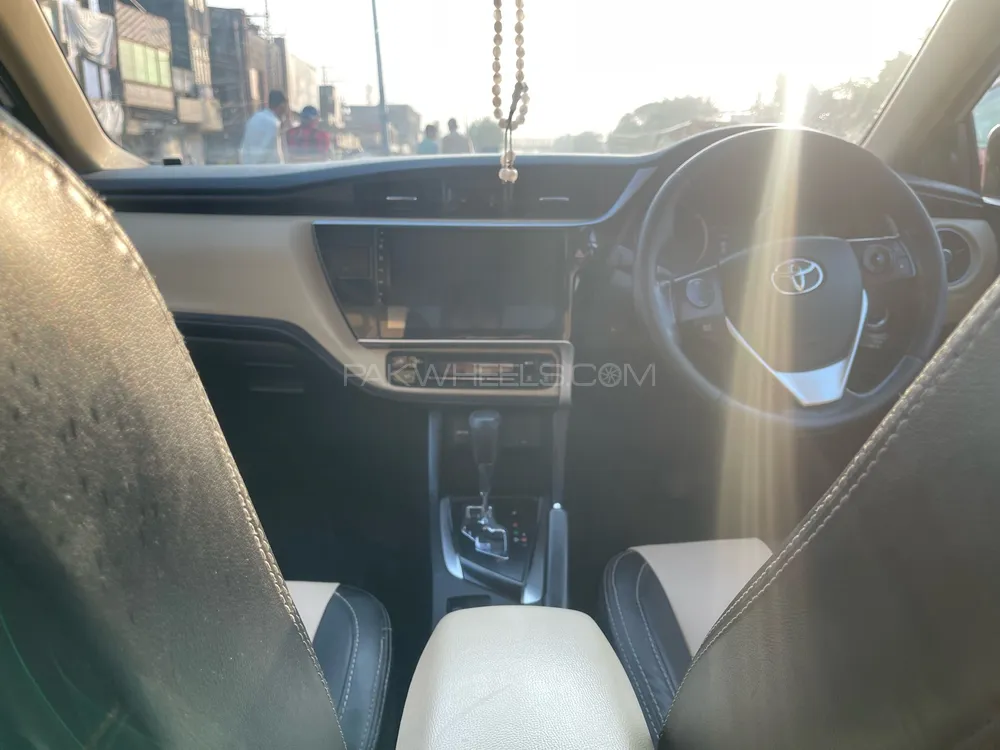 Toyota Corolla 2018 for Sale in Lahore Image-1