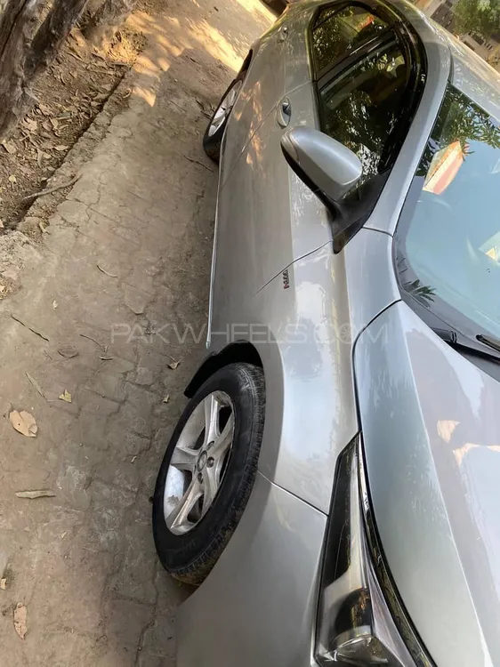 Toyota Corolla 2015 for Sale in Lahore Image-1