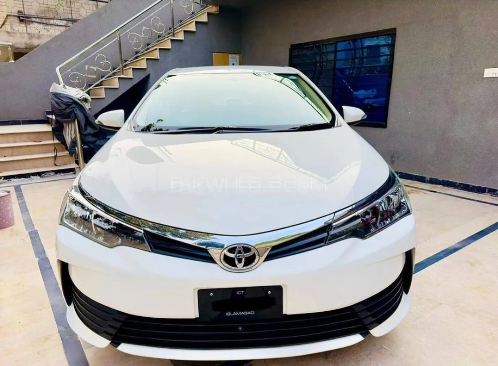 Toyota Corolla 2018 for Sale in Lahore Image-1