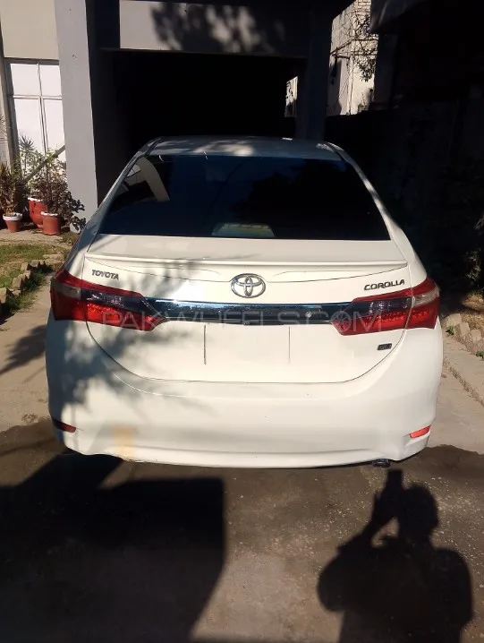 Toyota Corolla 2015 for Sale in Rawalpindi Image-1