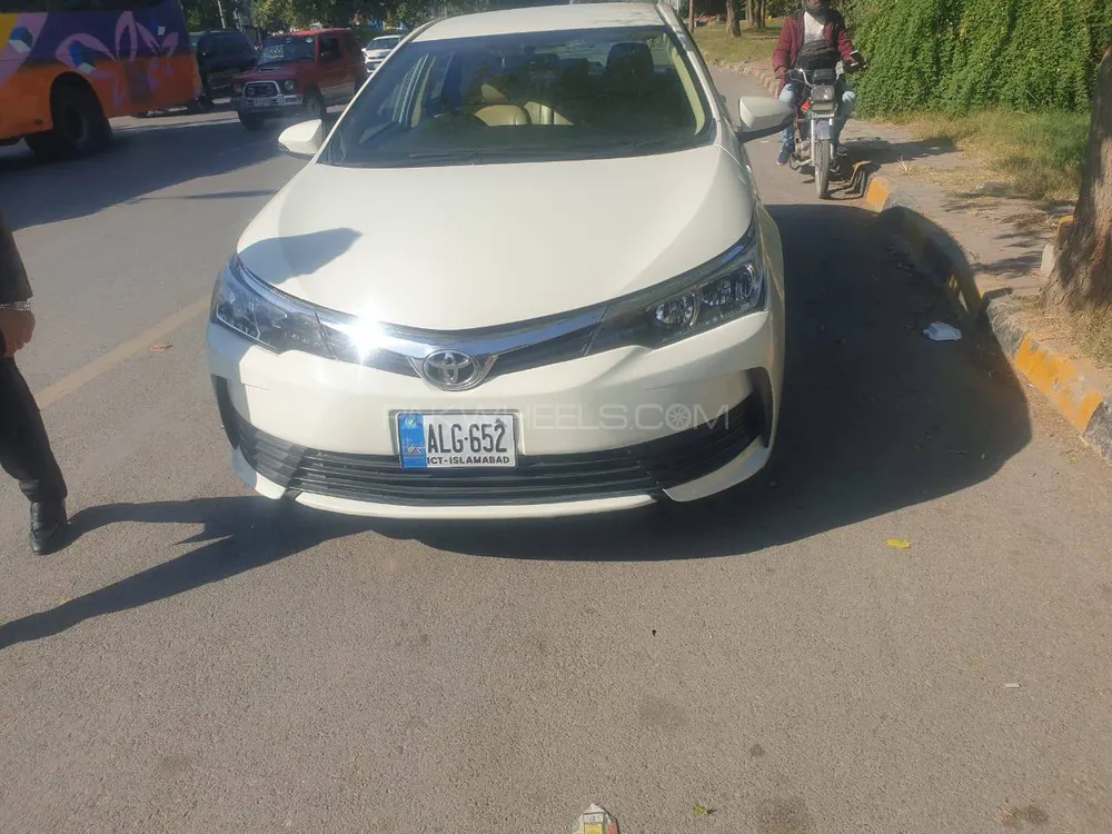 Toyota Corolla 2018 for Sale in Islamabad Image-1