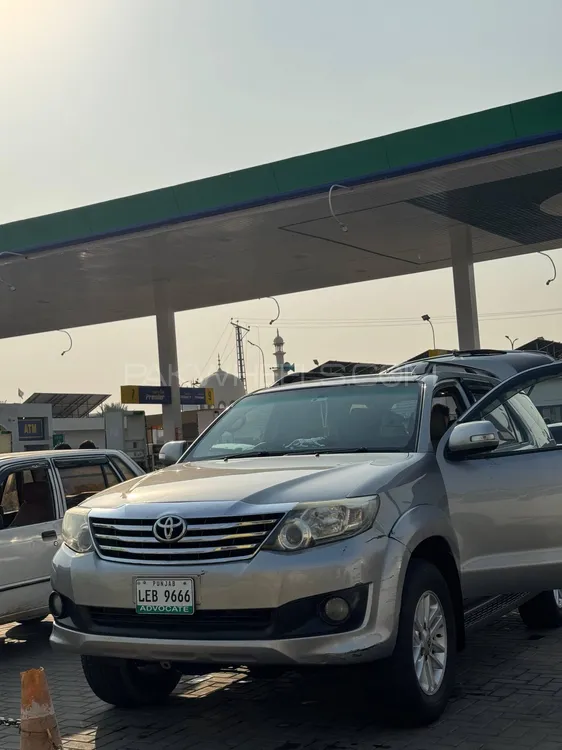 Toyota Fortuner 2013 for Sale in Lahore Image-1