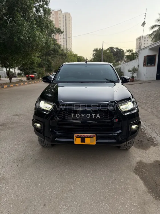Toyota Hilux 2023 for Sale in Karachi Image-1