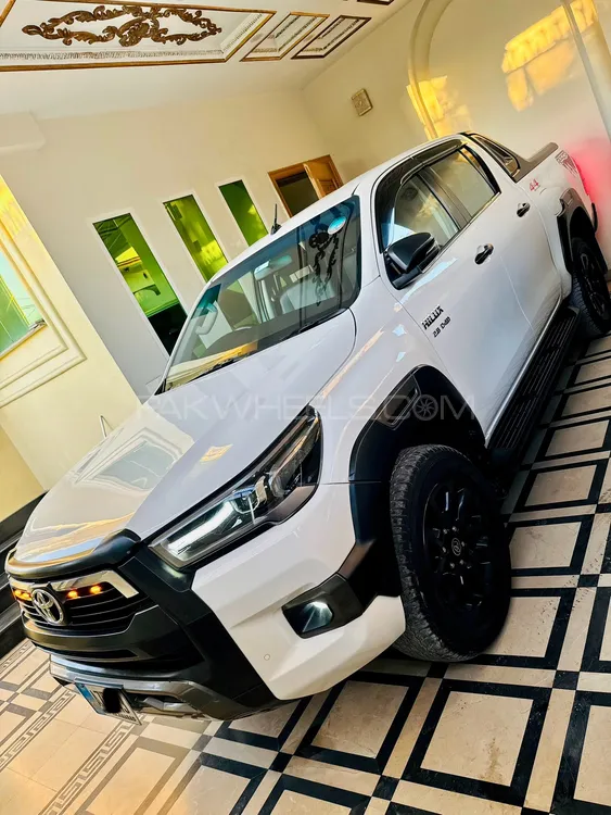 Toyota Hilux 2022 for Sale in Islamabad Image-1