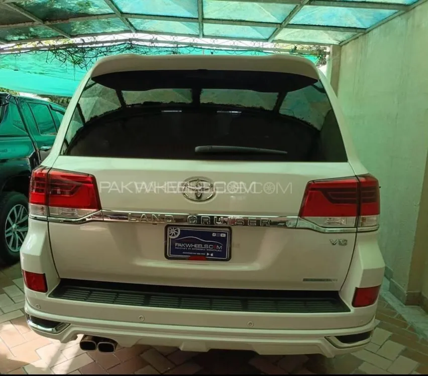 Toyota Land Cruiser 2016 for Sale in Lahore Image-1