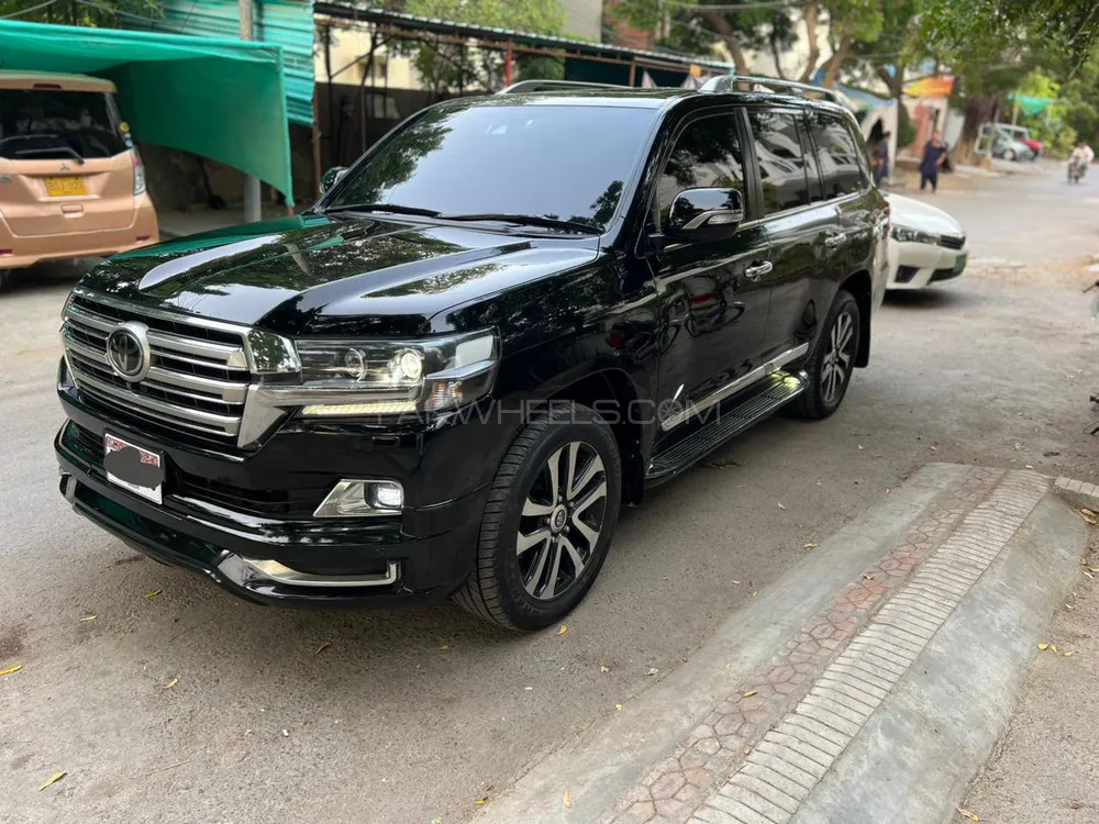 Toyota Land Cruiser 2016 for Sale in Karachi Image-1