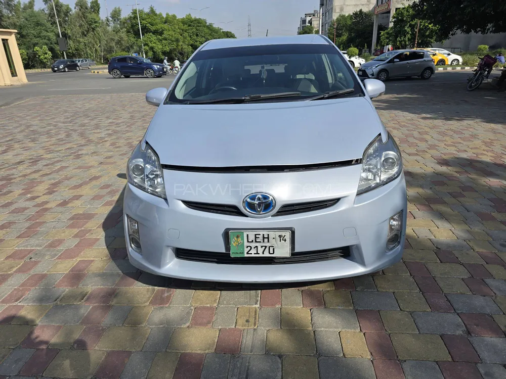 Toyota Prius 2011 for Sale in Islamabad Image-1