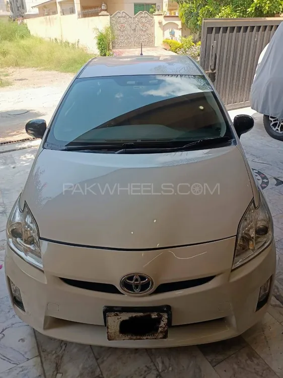 Toyota Prius 2011 for Sale in Islamabad Image-1