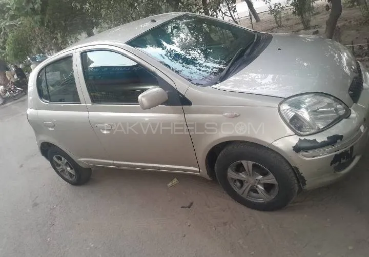 Toyota Vitz 2002 for Sale in Lahore Image-1