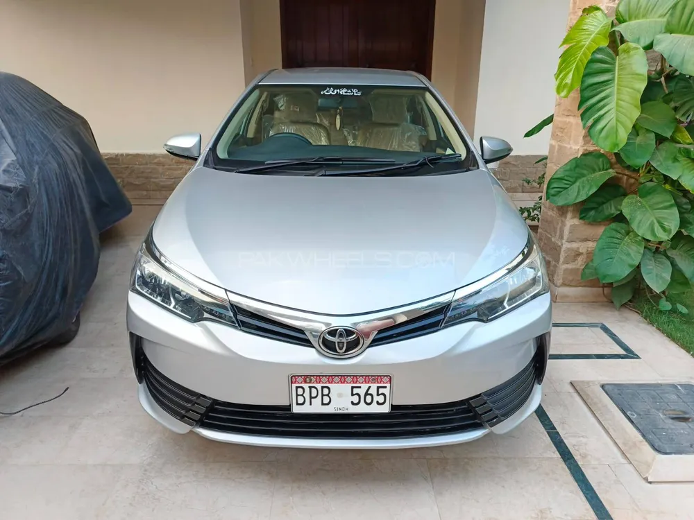 Toyota Corolla 2018 for Sale in Karachi Image-1