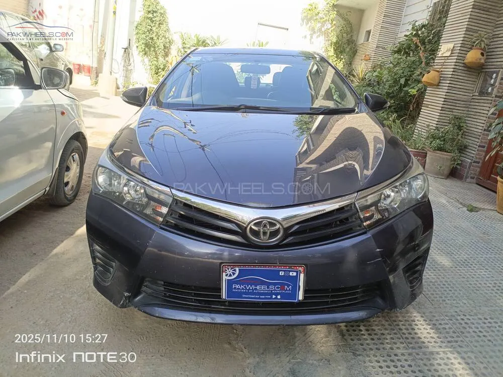 Toyota Corolla 2016 for Sale in Karachi Image-1
