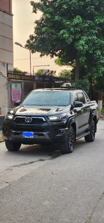 Toyota Hilux 2022 for Sale in Islamabad Image-1