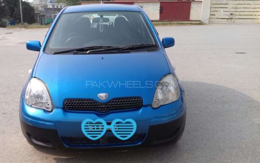Toyota Yaris 2003 for Sale in Islamabad Image-1