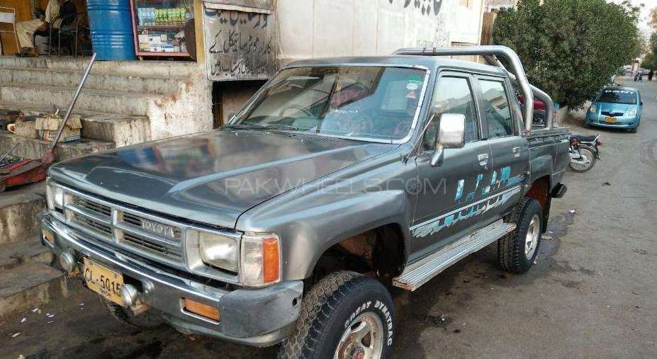 Toyota Hilux 1988 for Sale in Multan Image-1