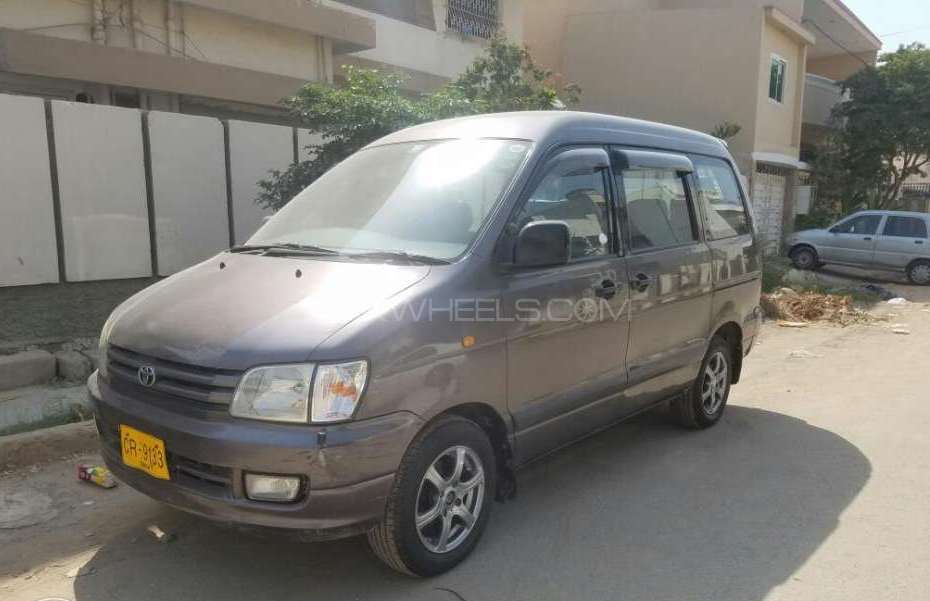 Toyota Town Ace 1997 for Sale in Karachi Image-1