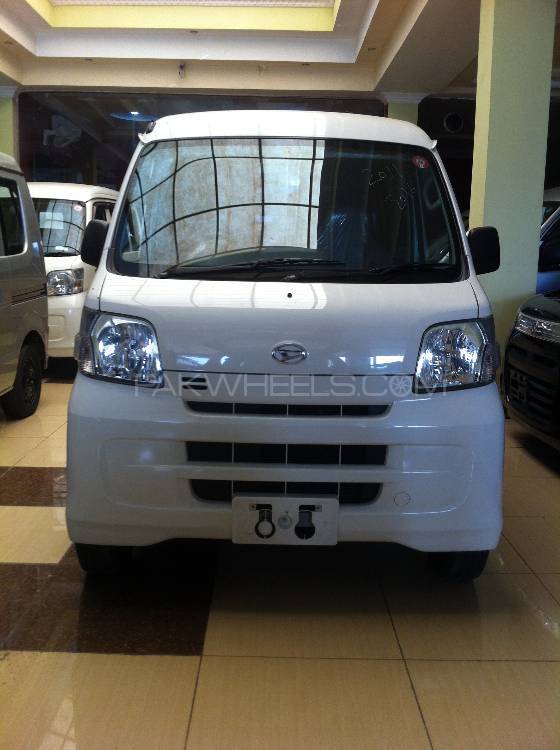 Daihatsu Hijet 2011 for Sale in Multan Image-1