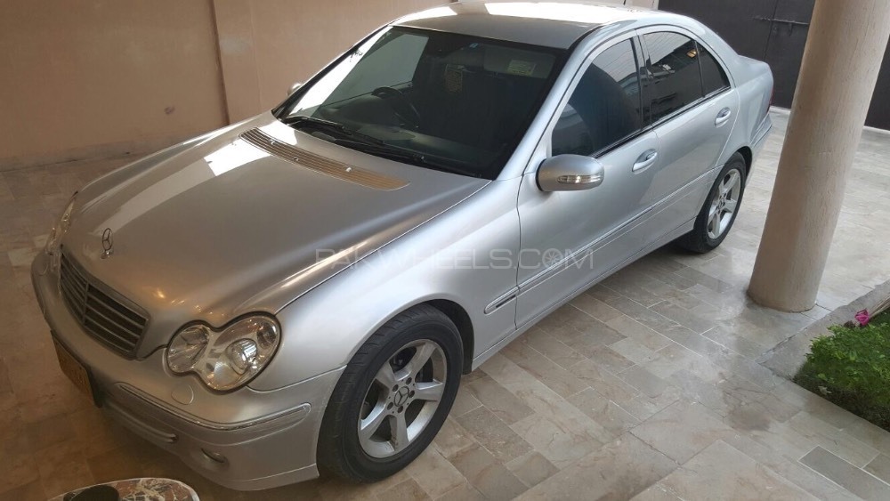 Mercedes Benz C Class 2006 for Sale in Karachi Image-1